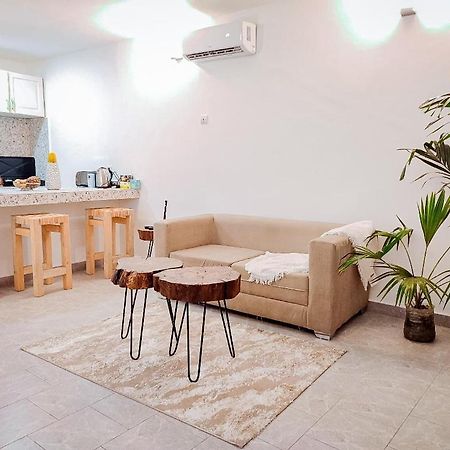 Duplex Mbote Brazzavile ブラザヴィル エクステリア 写真