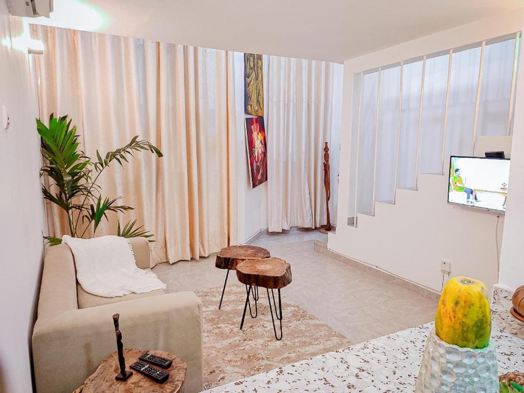Duplex Mbote Brazzavile ブラザヴィル エクステリア 写真